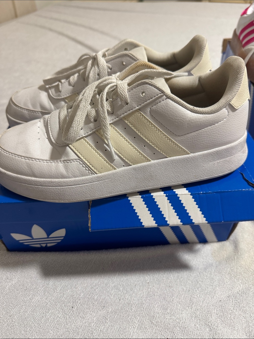 White Sneakers with Cream Stripes - adidas